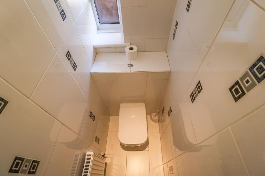 Spacious 4 Bed Flat Near London 02 Arena Greenwich Exterior foto