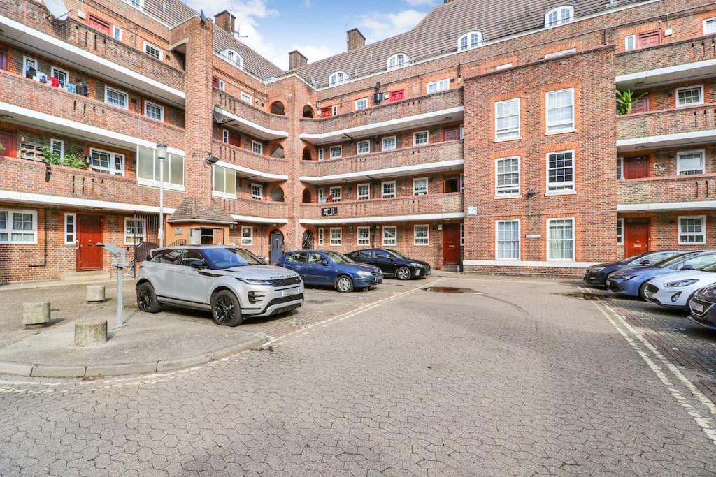 Spacious 4 Bed Flat Near London 02 Arena Greenwich Exterior foto